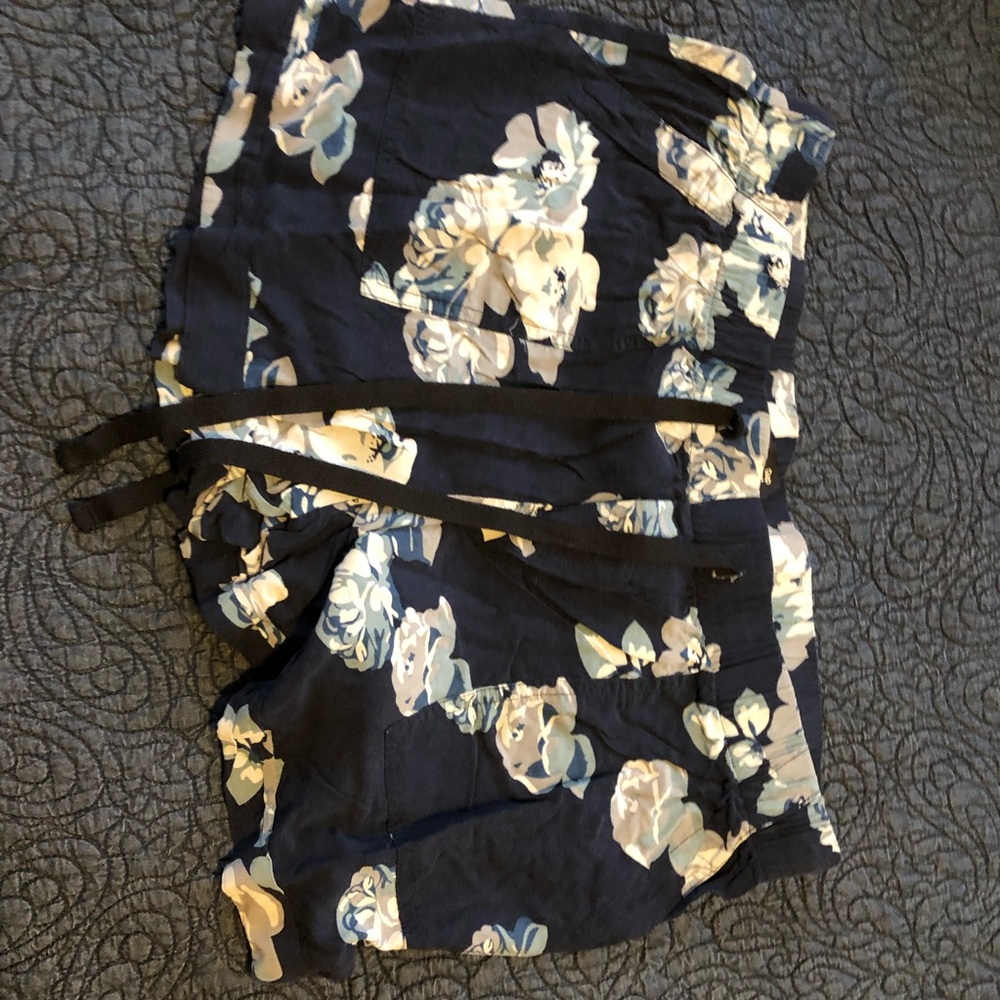 Gap Blue Floral Shorts